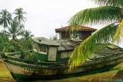 BeachedboatCosta-Rica